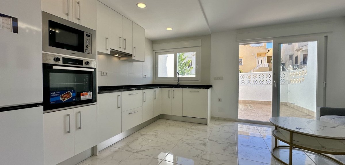 3 Bed Townhouse in Torrevieja