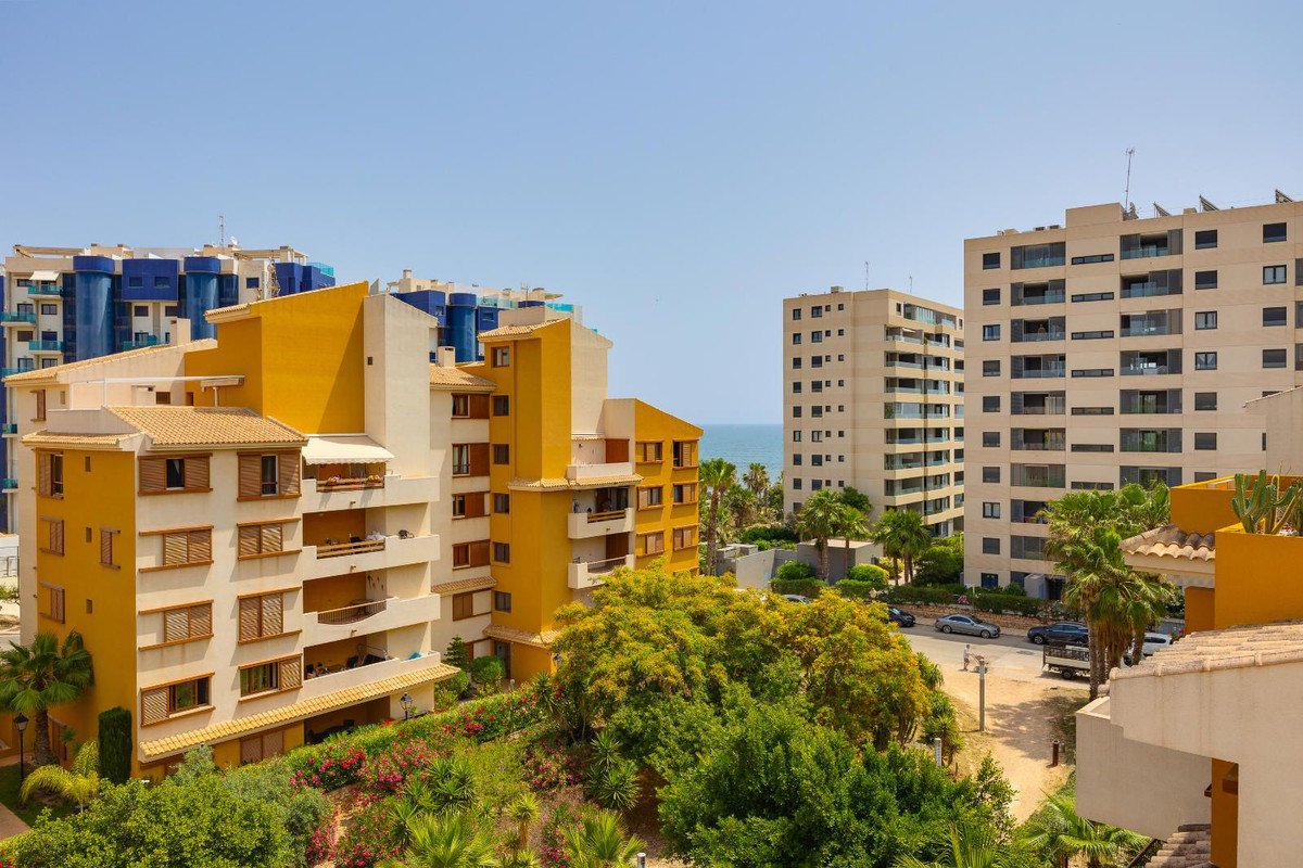 2 Bed Ground Floor Apartment in Punta Prima