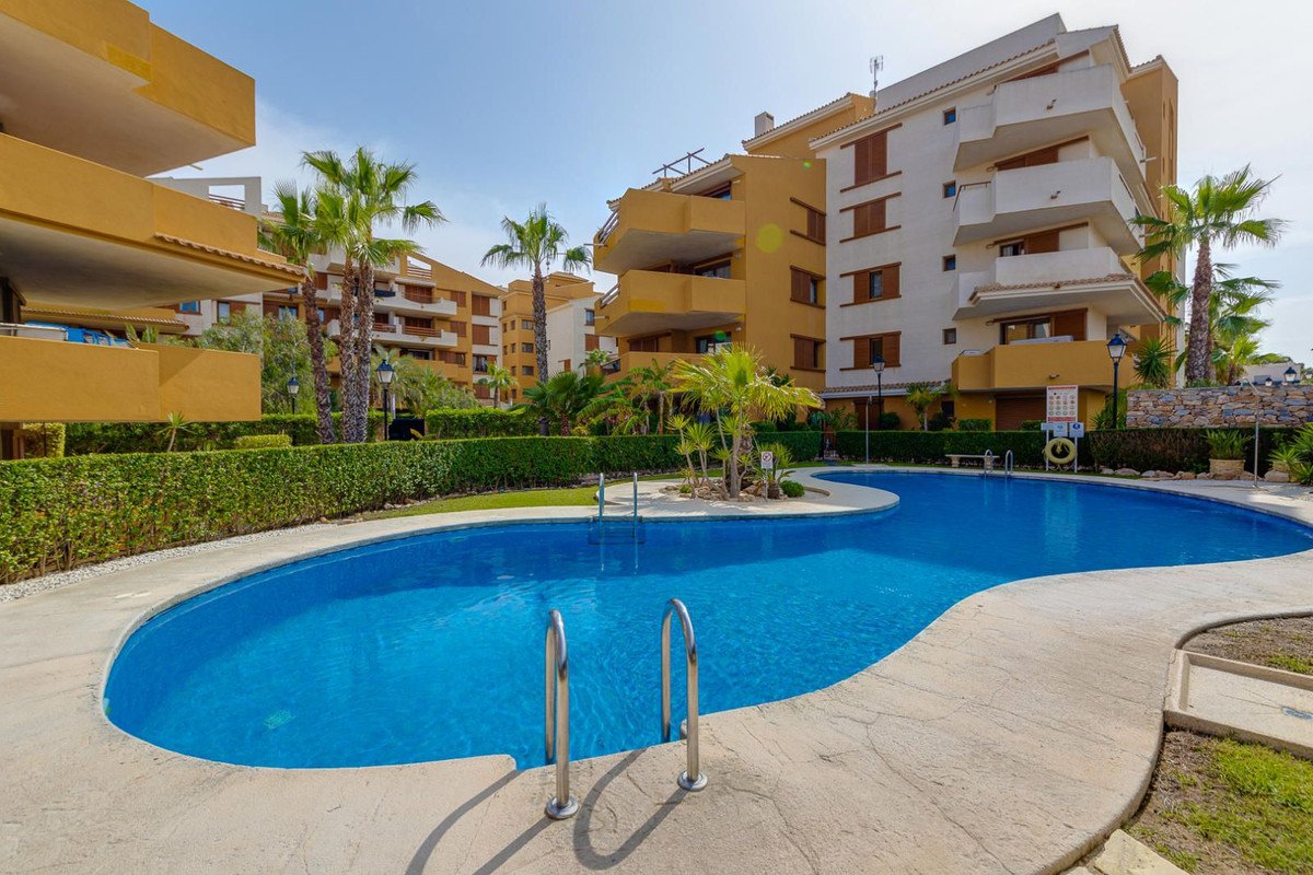 2 Bed Ground Floor Apartment in Punta Prima