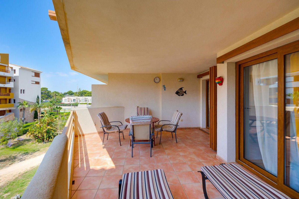 2 Bed Ground Floor Apartment in Punta Prima