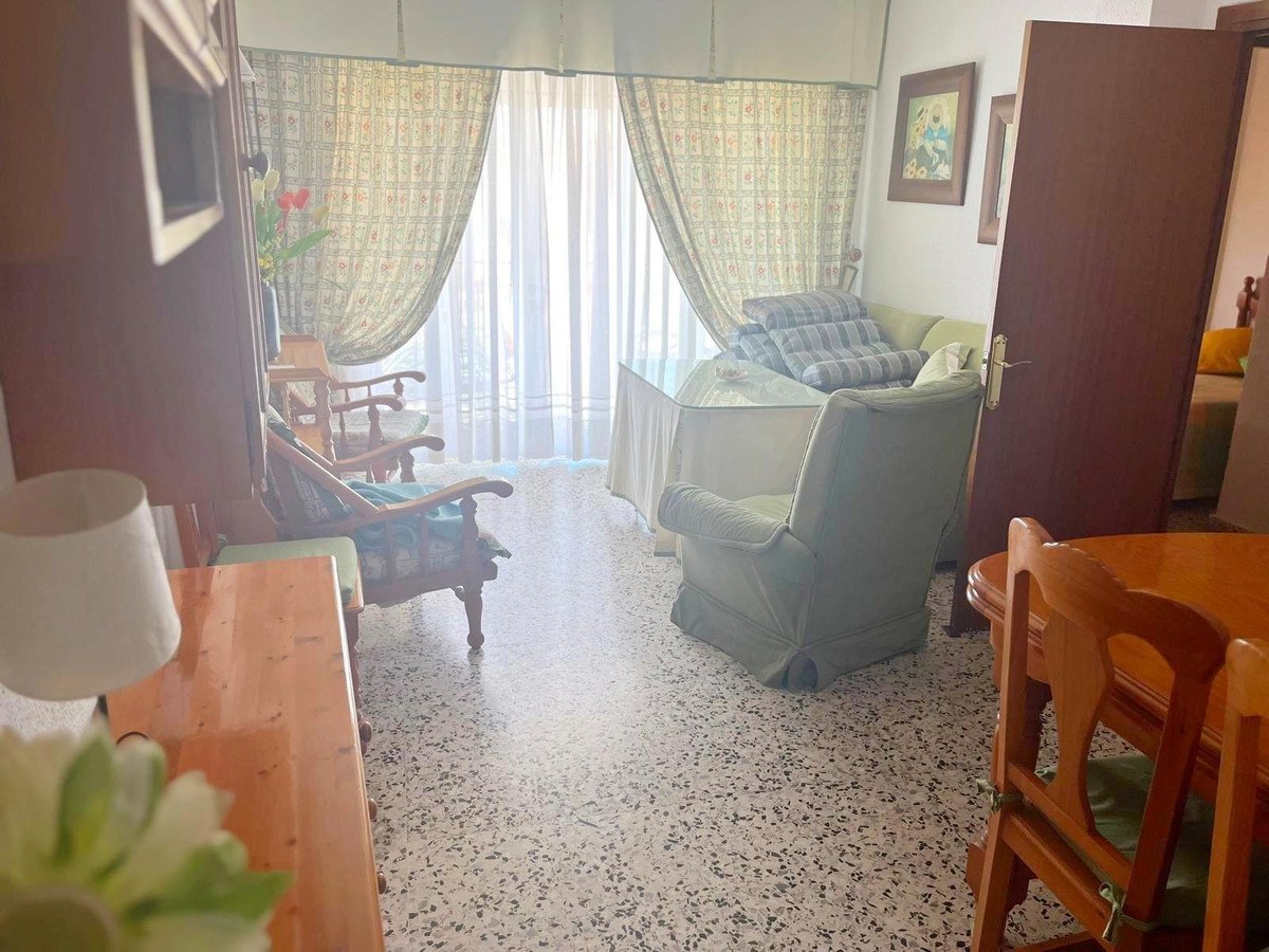 2 Bed Middle Floor Apartment in La Cala del Moral