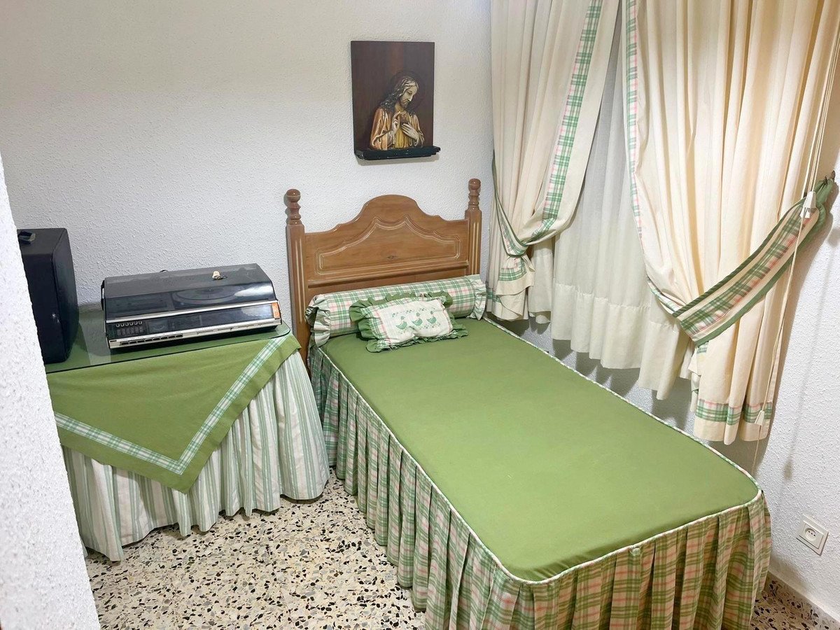 2 Bed Middle Floor Apartment in La Cala del Moral
