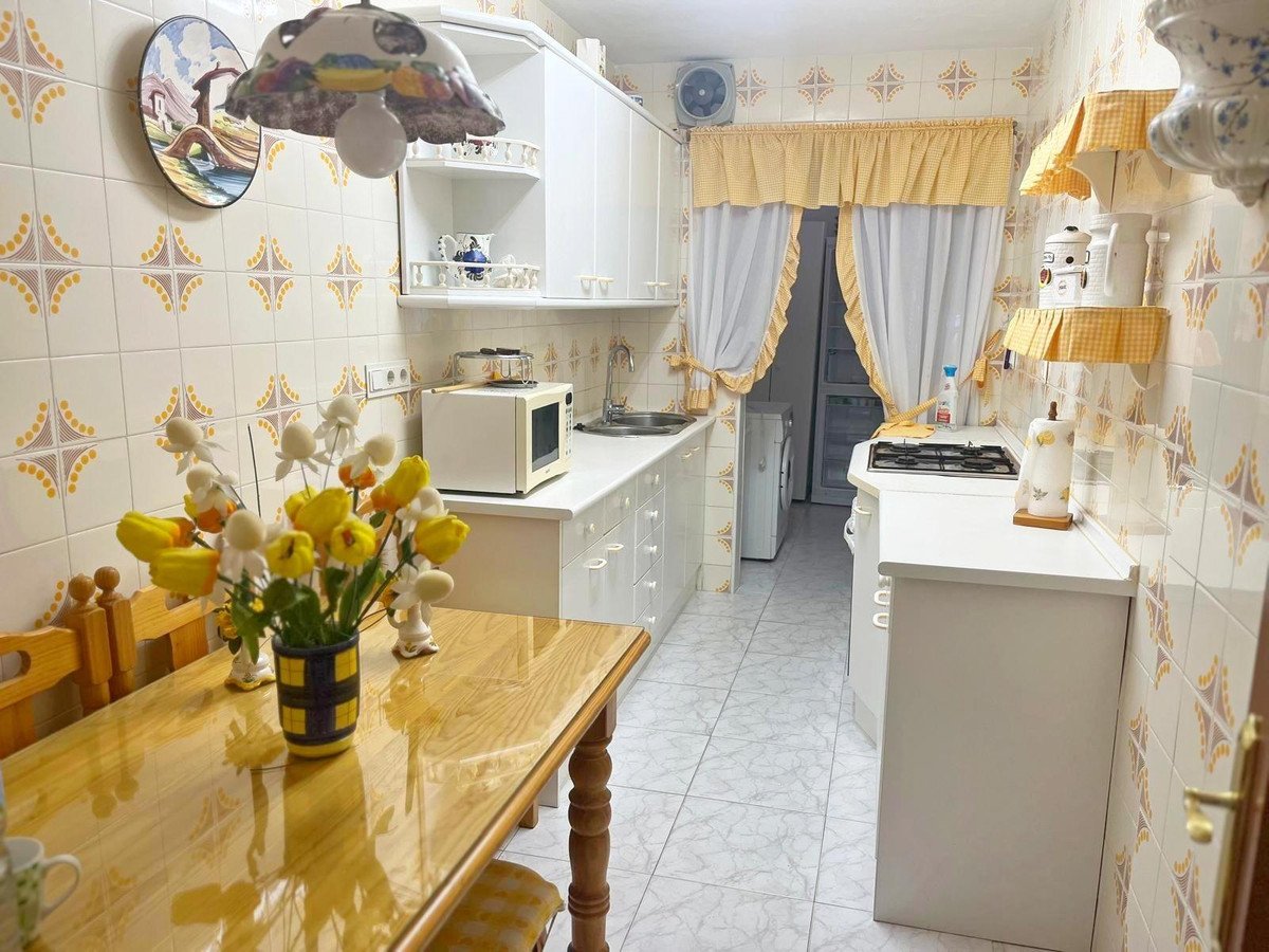 2 Bed Middle Floor Apartment in La Cala del Moral