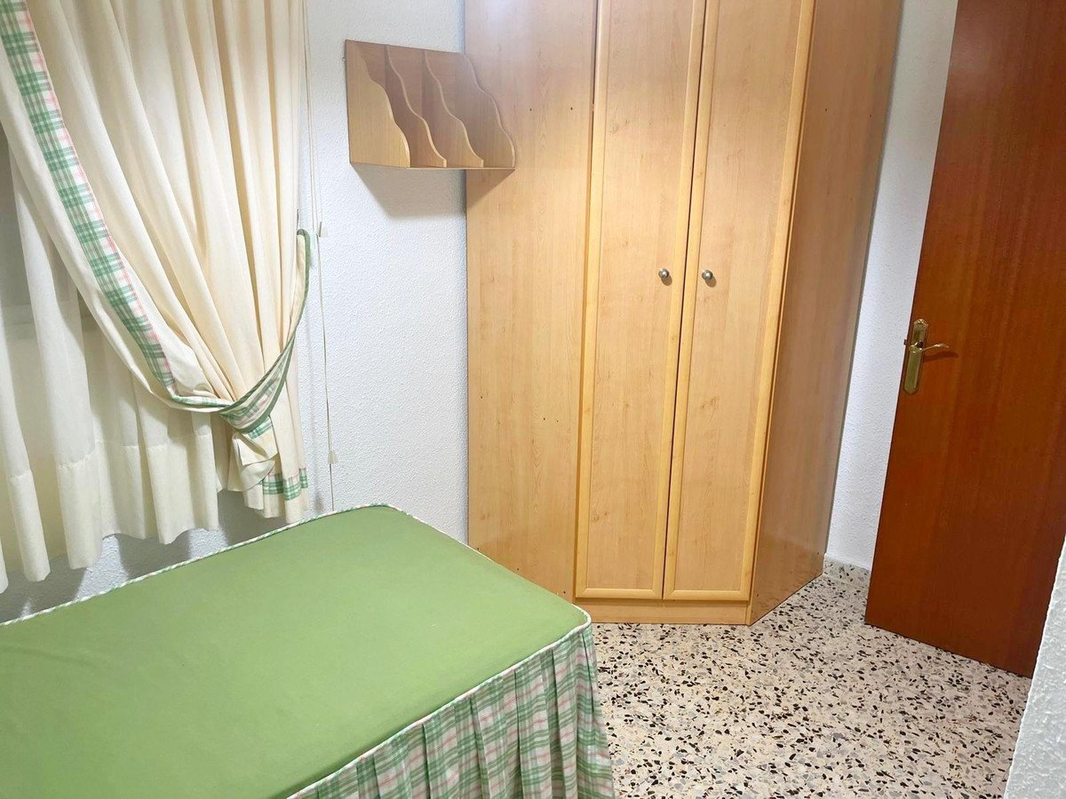2 Bed Middle Floor Apartment in La Cala del Moral
