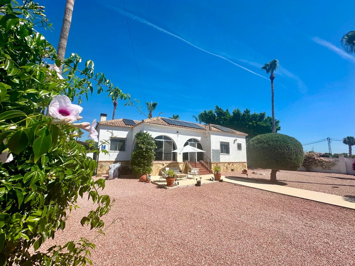 3 Bed Detached Villa in Catral