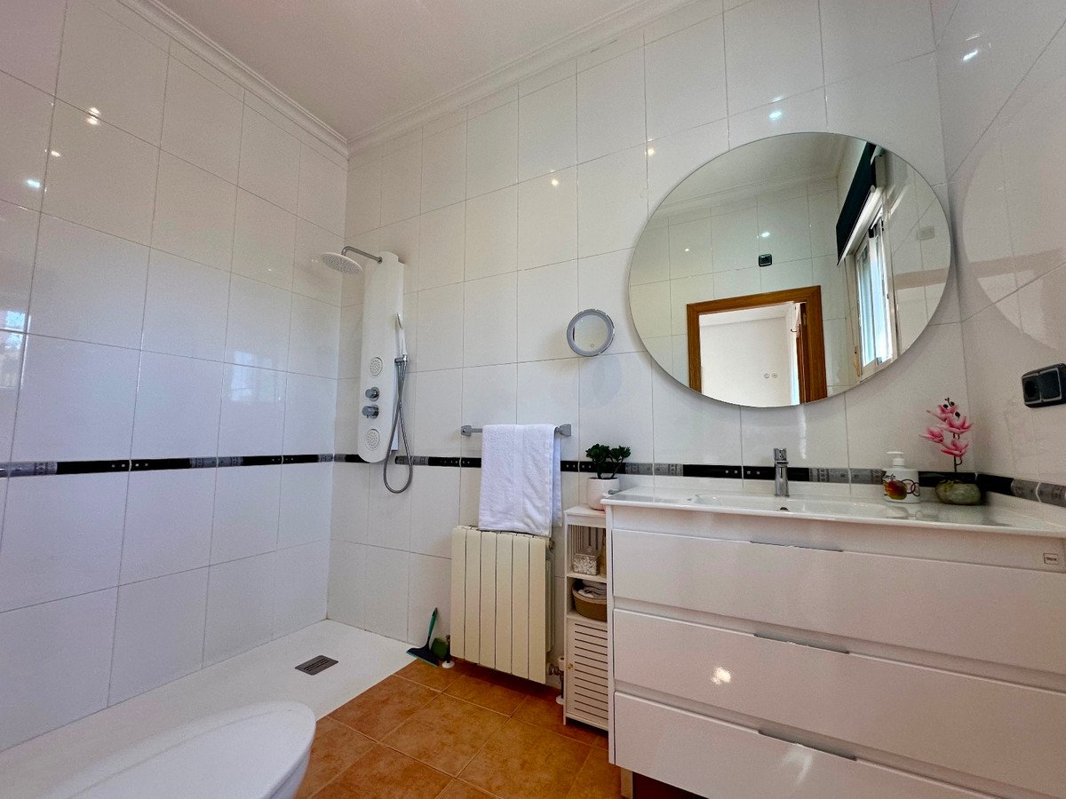 3 Bed Detached Villa in Catral