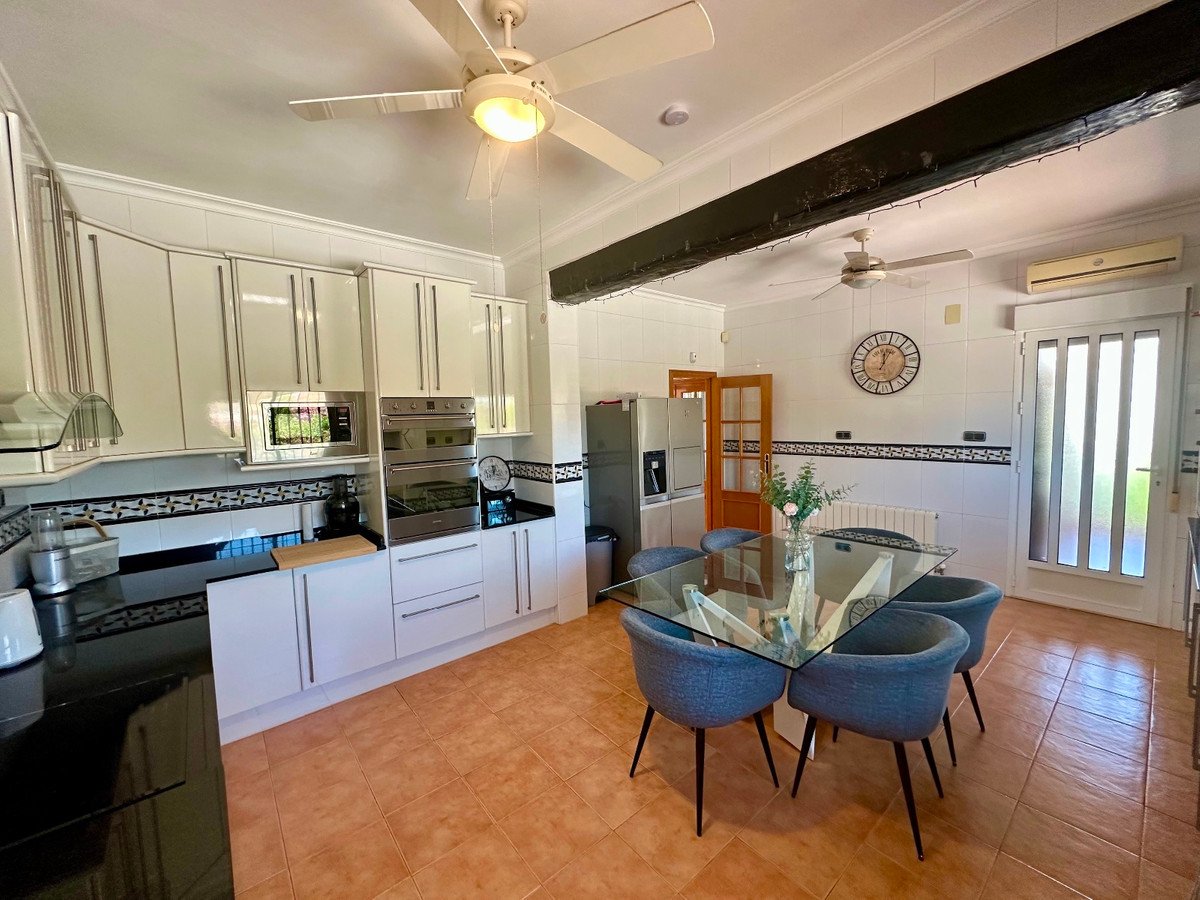 3 Bed Detached Villa in Catral