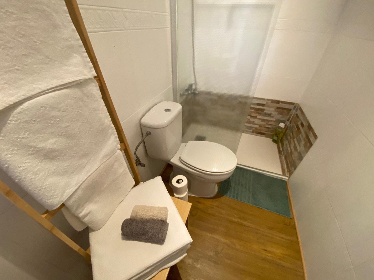 2 Bed Middle Floor Apartment in Málaga
