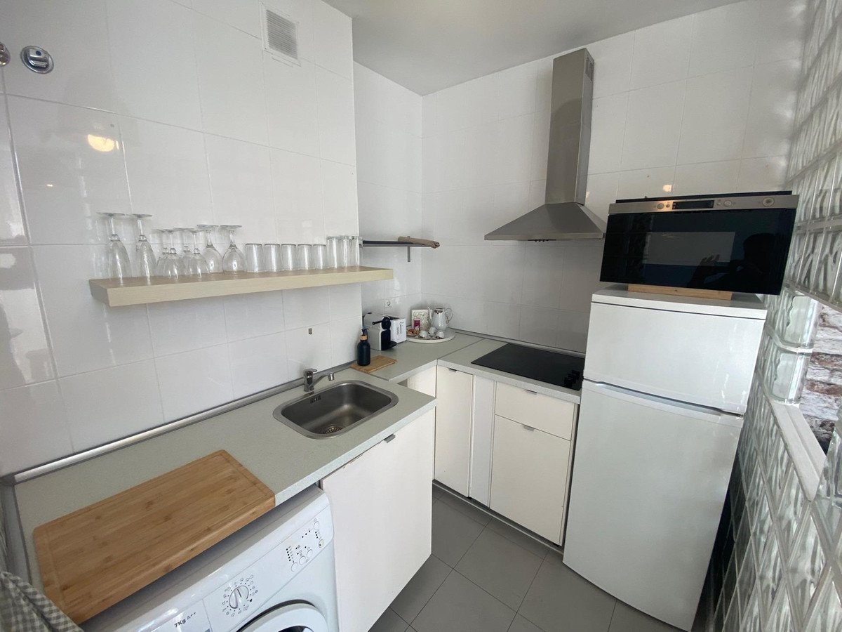 2 Bed Middle Floor Apartment in Málaga