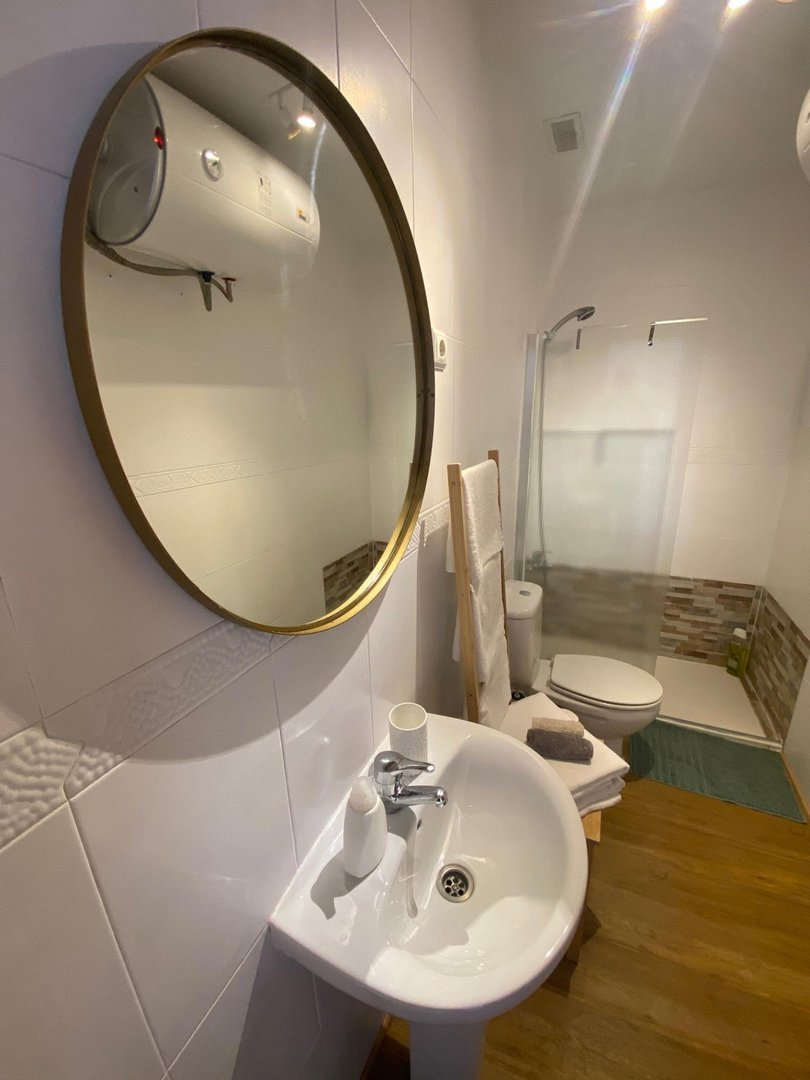2 Bed Middle Floor Apartment in Málaga