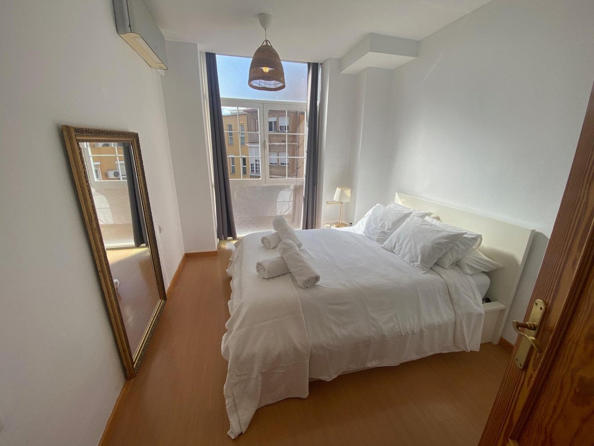 2 Bed Middle Floor Apartment in Málaga