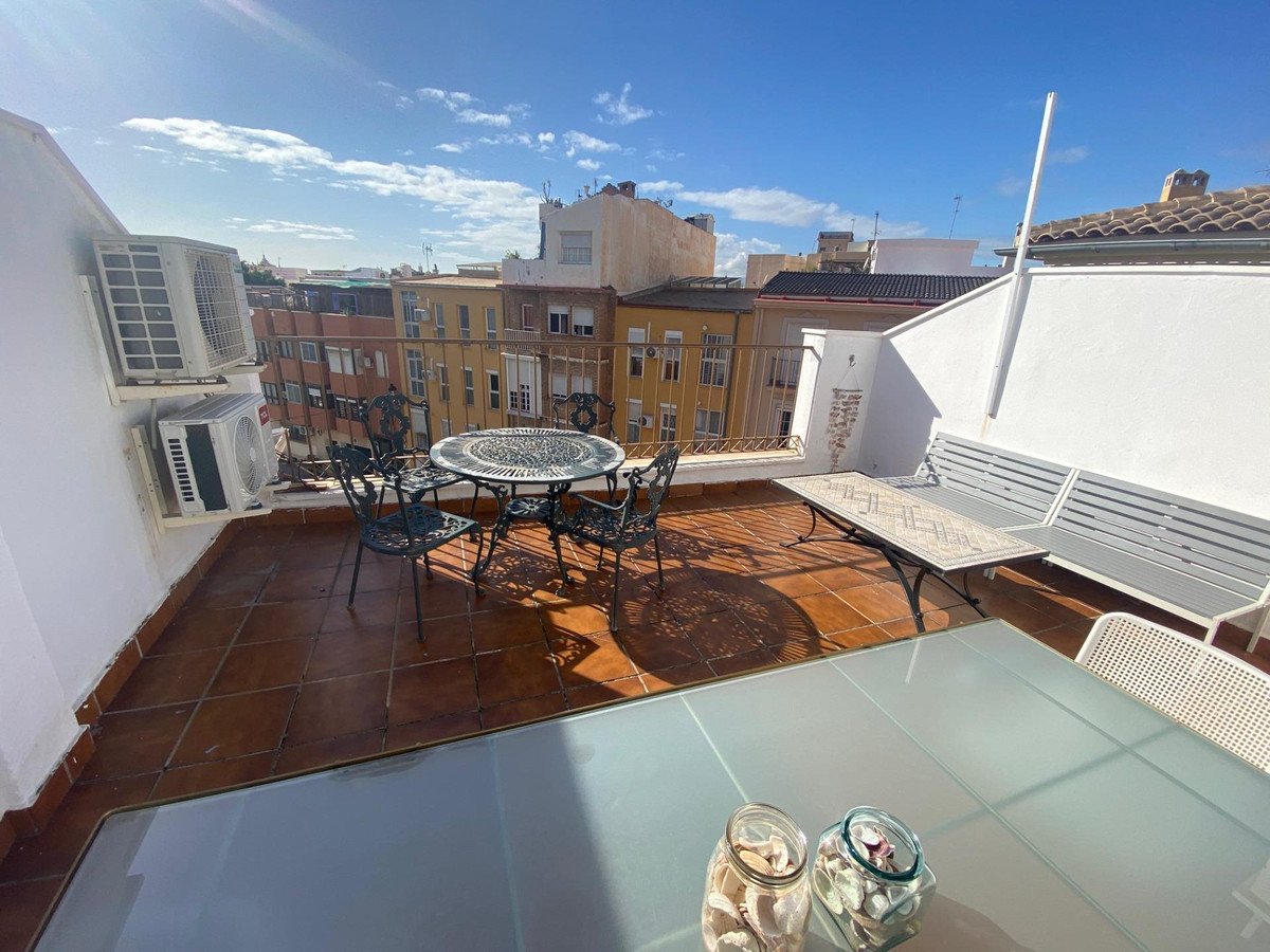 2 Bed Middle Floor Apartment in Málaga