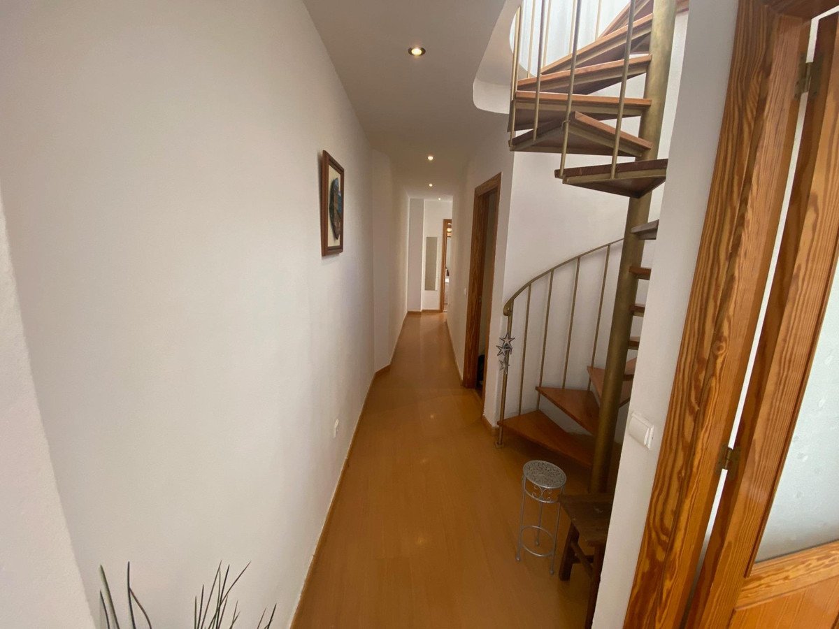 2 Bed Middle Floor Apartment in Málaga