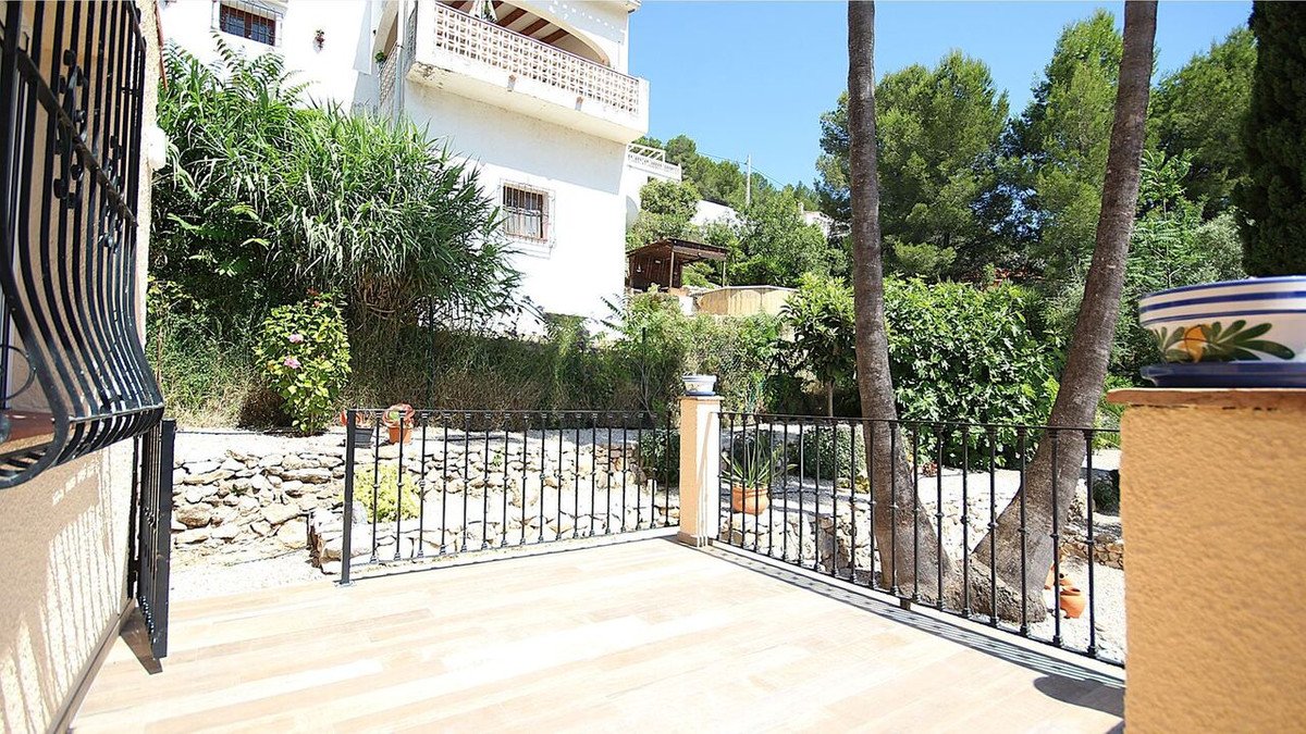 4 Bed Detached Villa in Orba