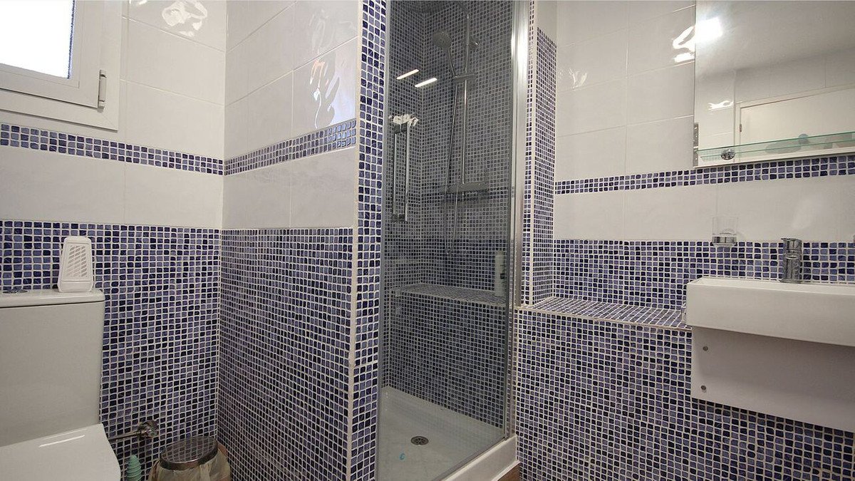 4 Bed Detached Villa in Orba