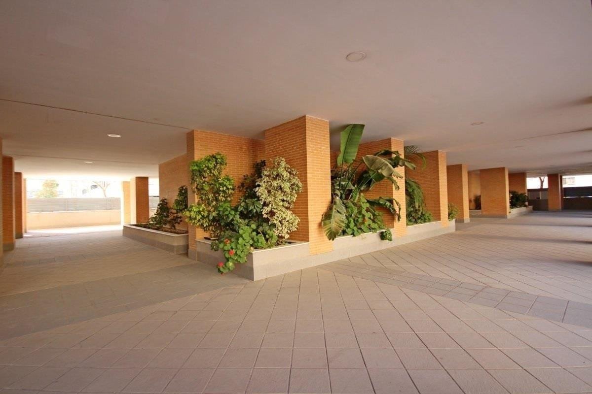 2 Bed Middle Floor Apartment in Málaga