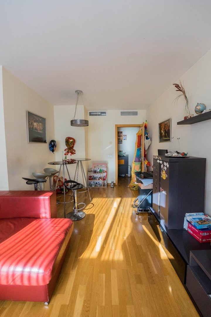 2 Bed Middle Floor Apartment in Málaga