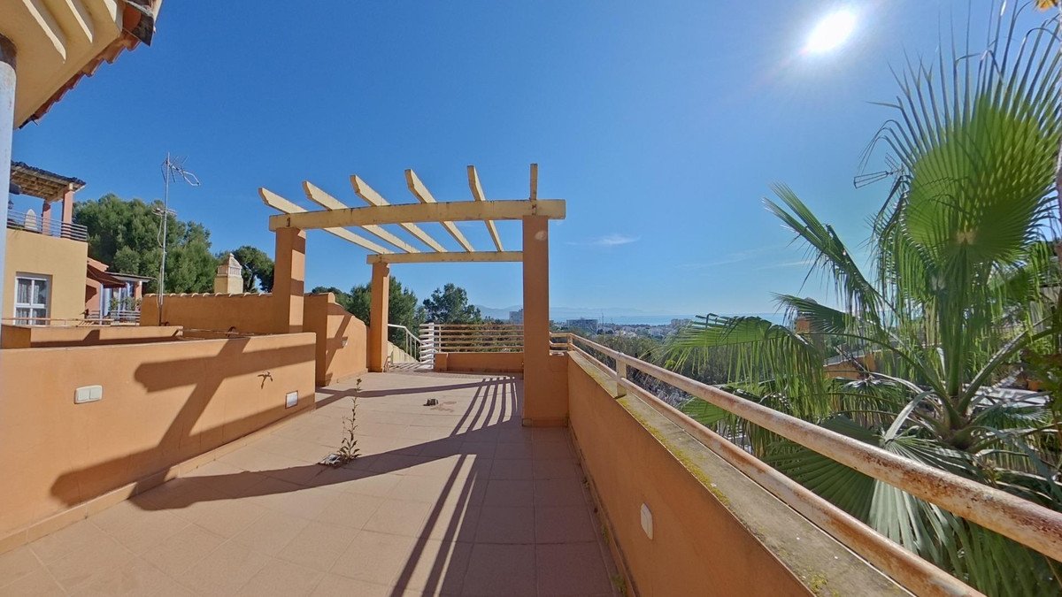 4 Bed Detached Villa in Torremolinos