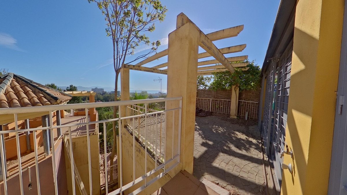 4 Bed Detached Villa in Torremolinos