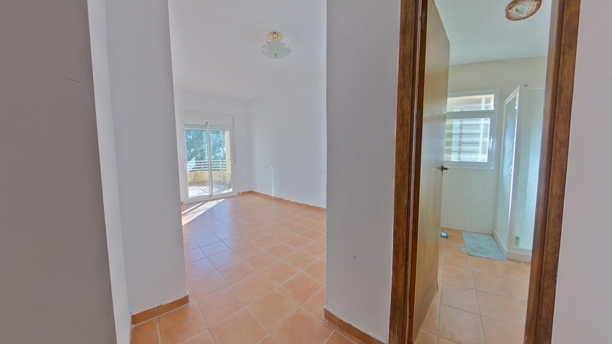 4 Bed Detached Villa in Torremolinos