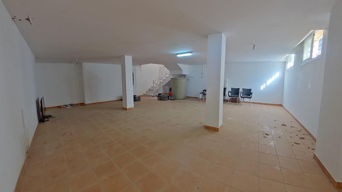 4 Bed Detached Villa in Torremolinos
