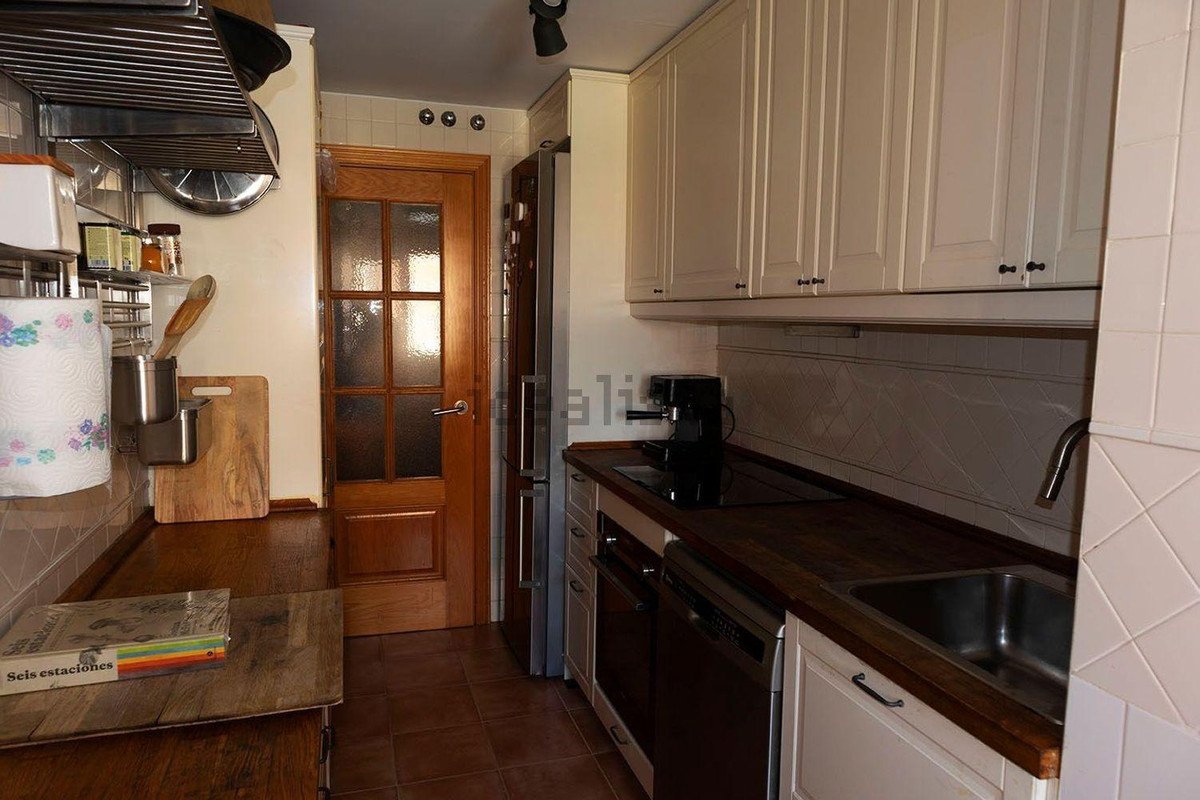 3 Bed Middle Floor Apartment in Málaga
