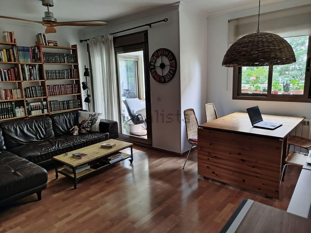 3 Bed Middle Floor Apartment in Málaga