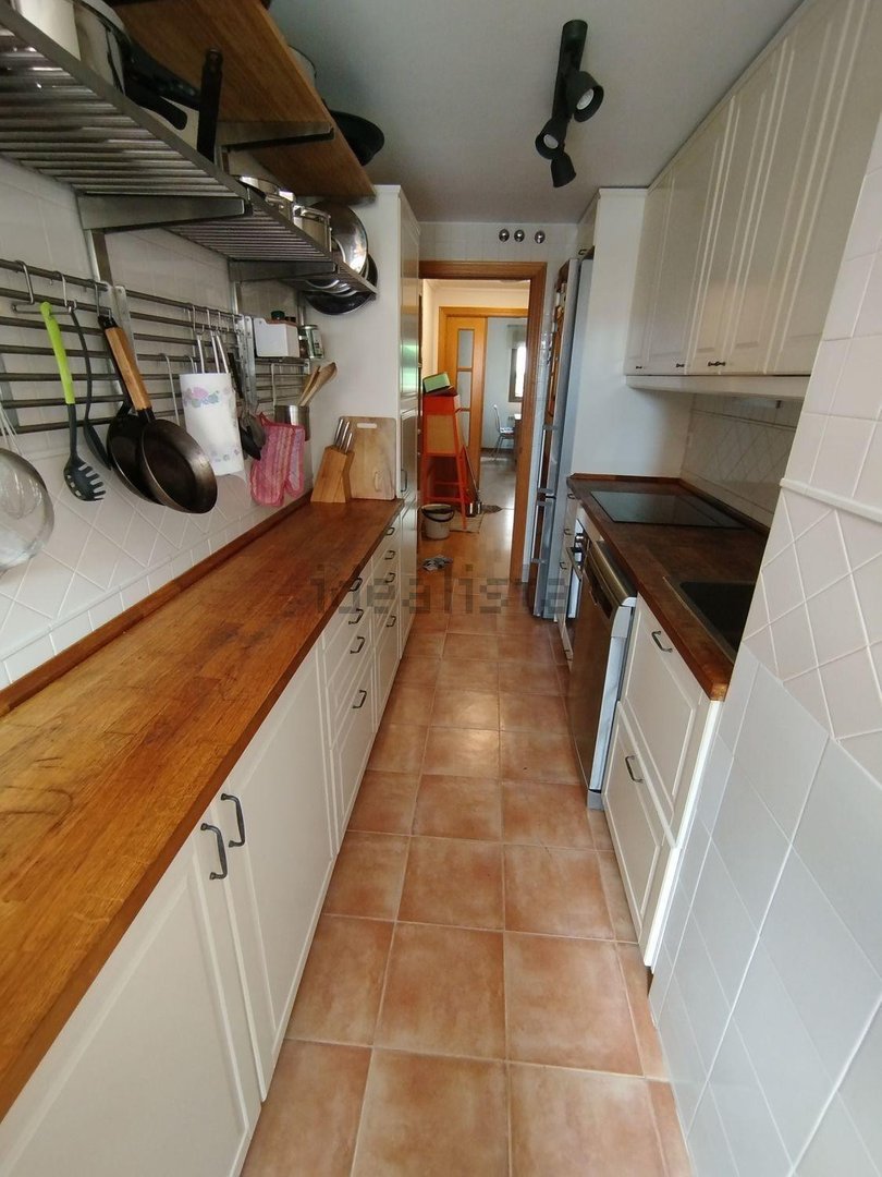 3 Bed Middle Floor Apartment in Málaga