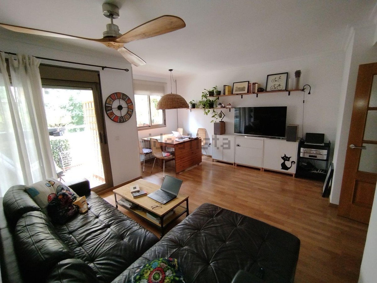 3 Bed Middle Floor Apartment in Málaga
