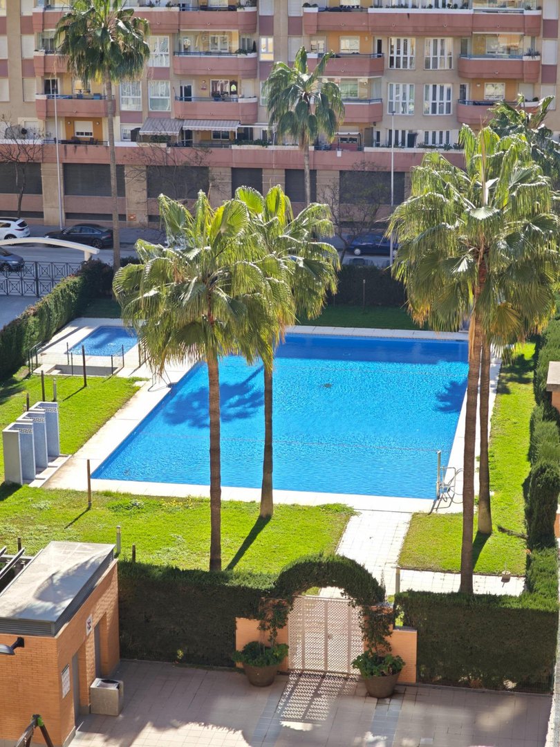 3 Bed Middle Floor Apartment in Málaga
