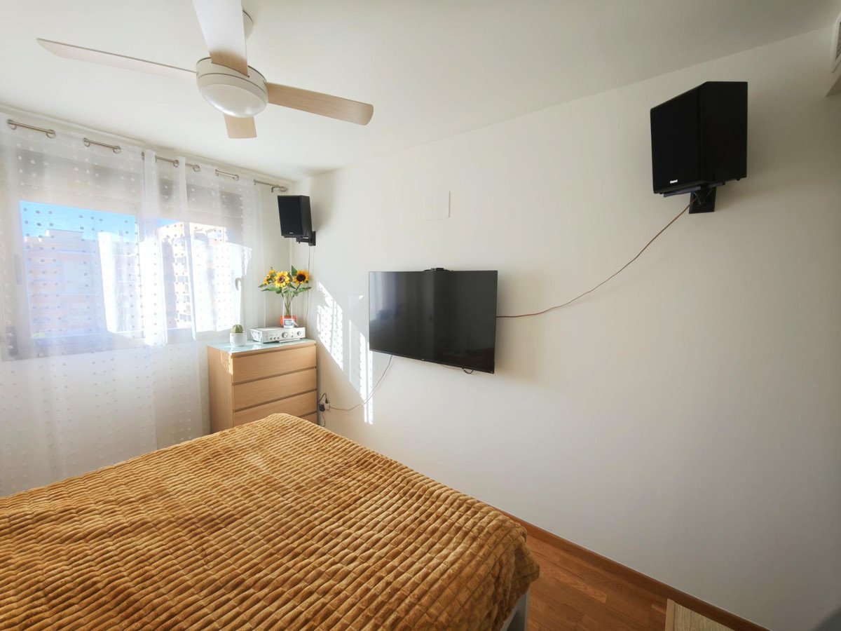 3 Bed Middle Floor Apartment in Málaga