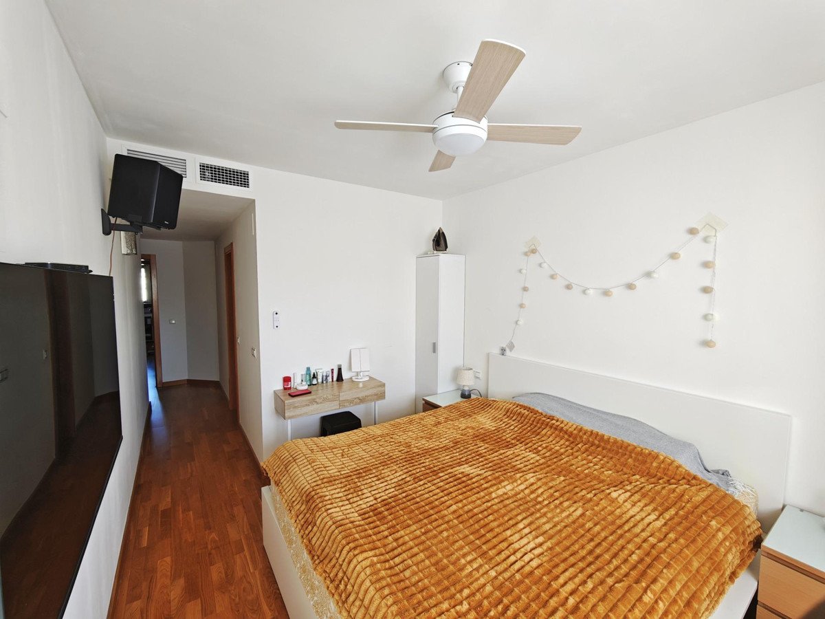 3 Bed Middle Floor Apartment in Málaga
