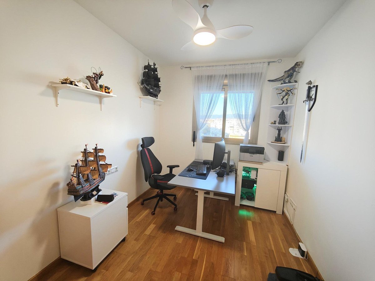 3 Bed Middle Floor Apartment in Málaga