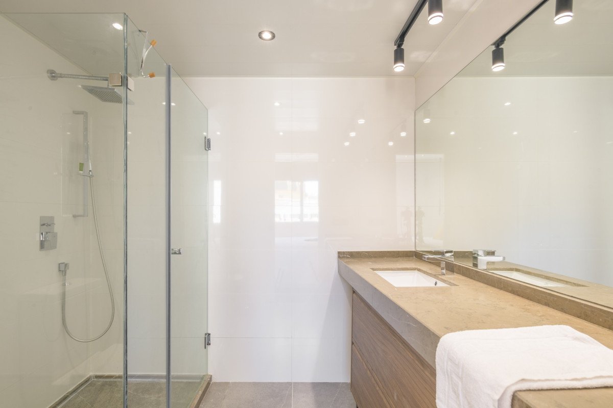 2 Bed Middle Floor Apartment in Centro Histórico