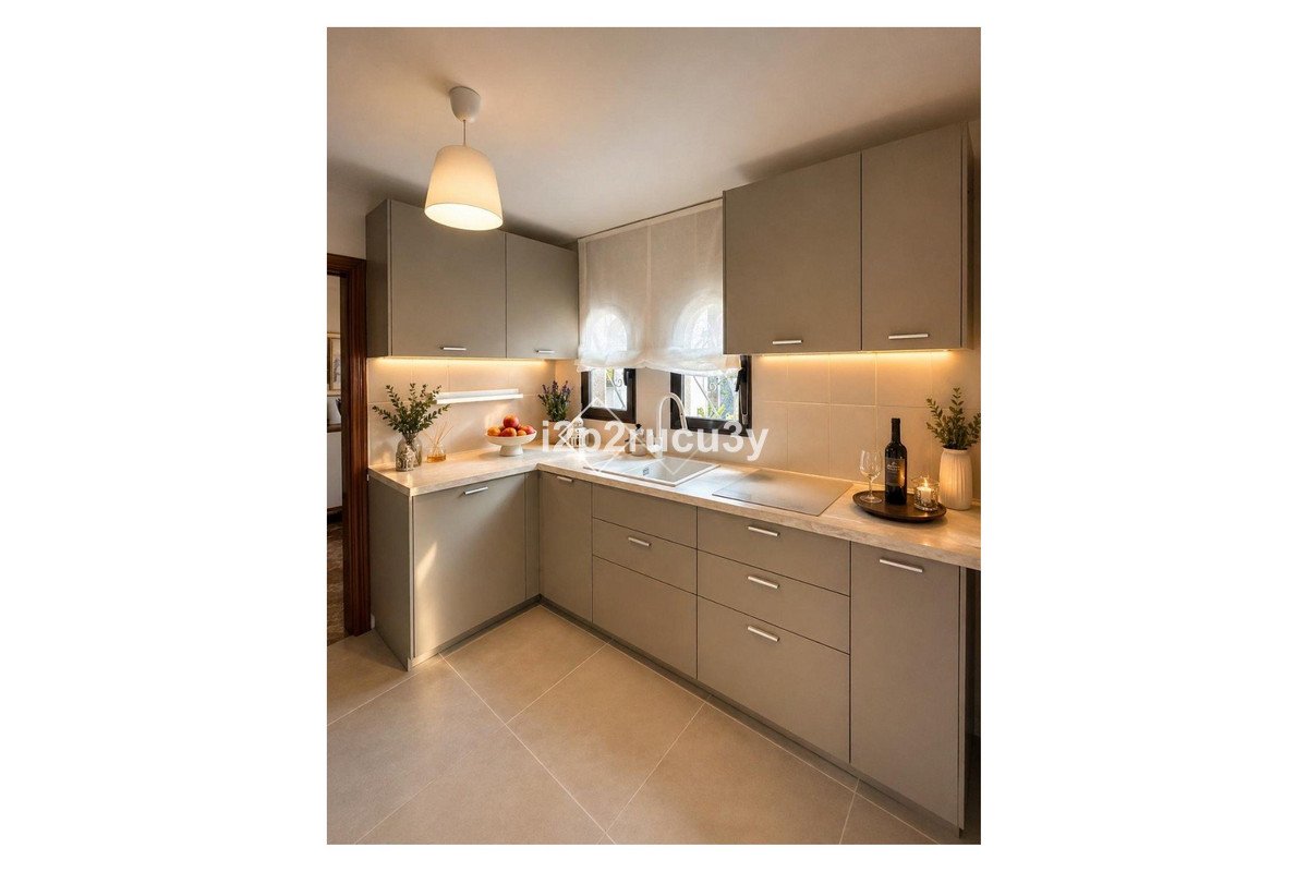 6 Bed Detached Villa in Calpe