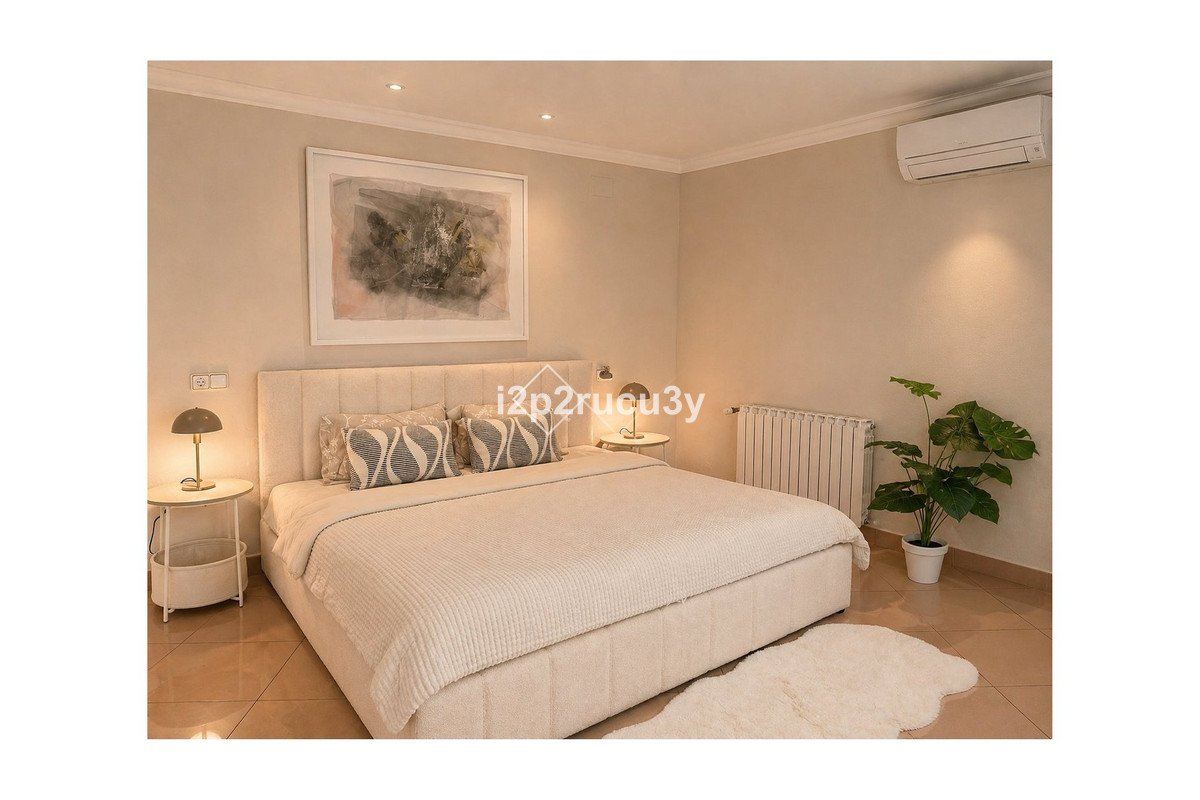 6 Bed Detached Villa in Calpe