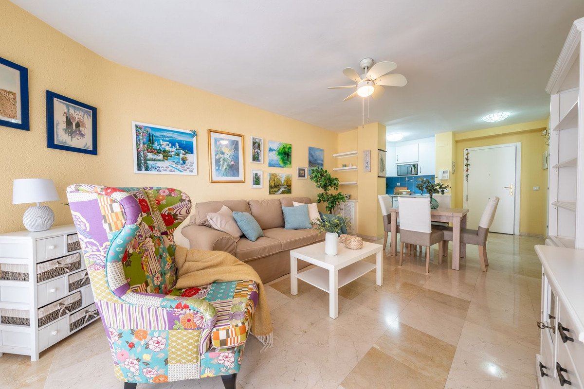 1 Bed Middle Floor Apartment in Marbella