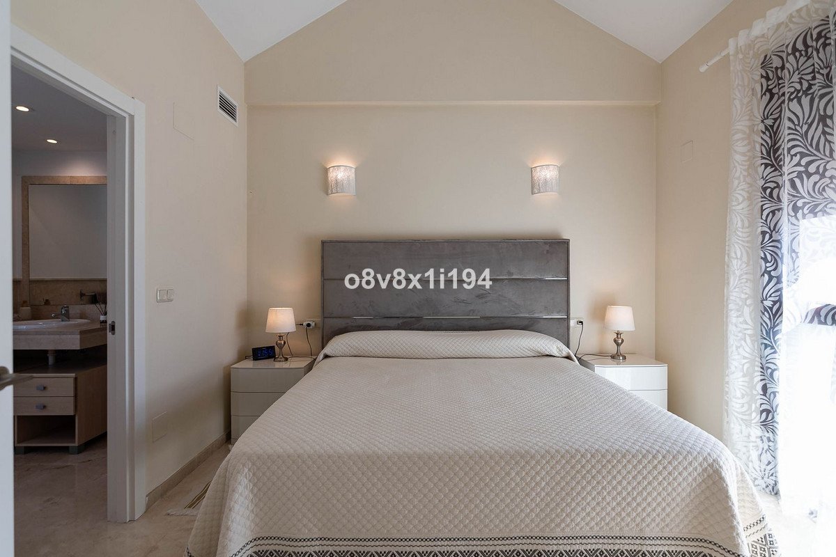 4 Bed Semi-Detached House in Casares