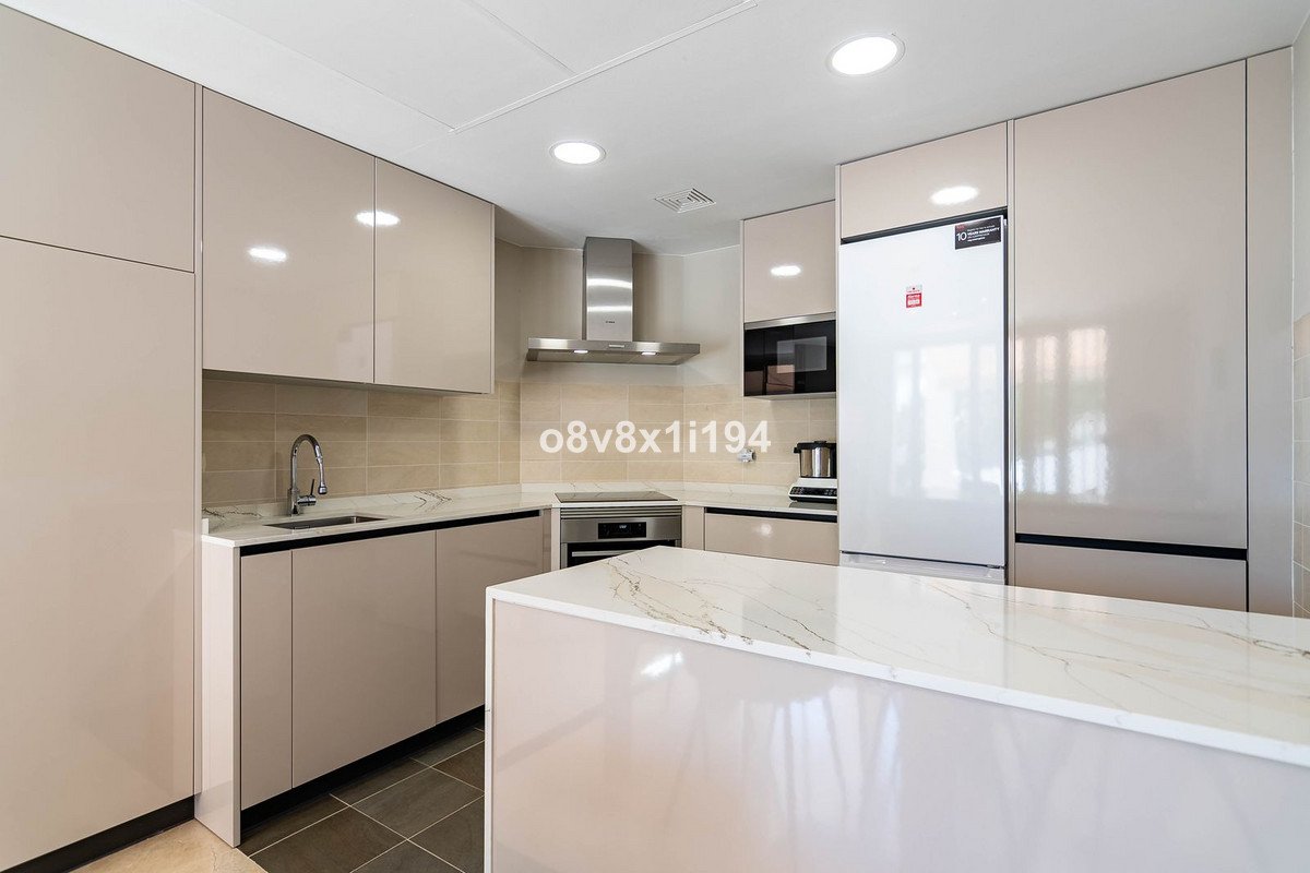 4 Bed Semi-Detached House in Casares