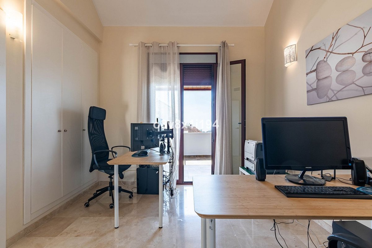4 Bed Semi-Detached House in Casares