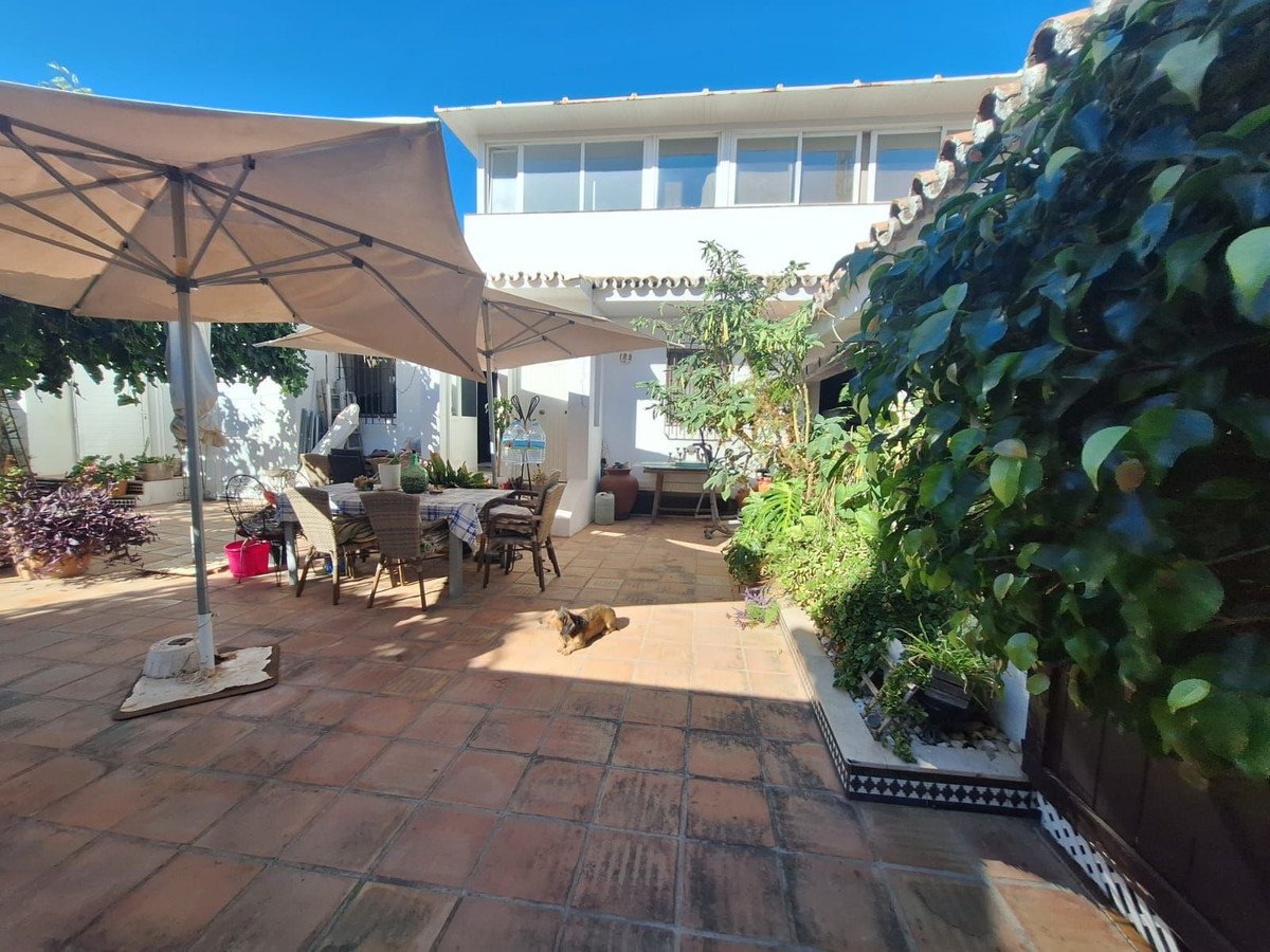 3 Bed Detached Villa in Costabella