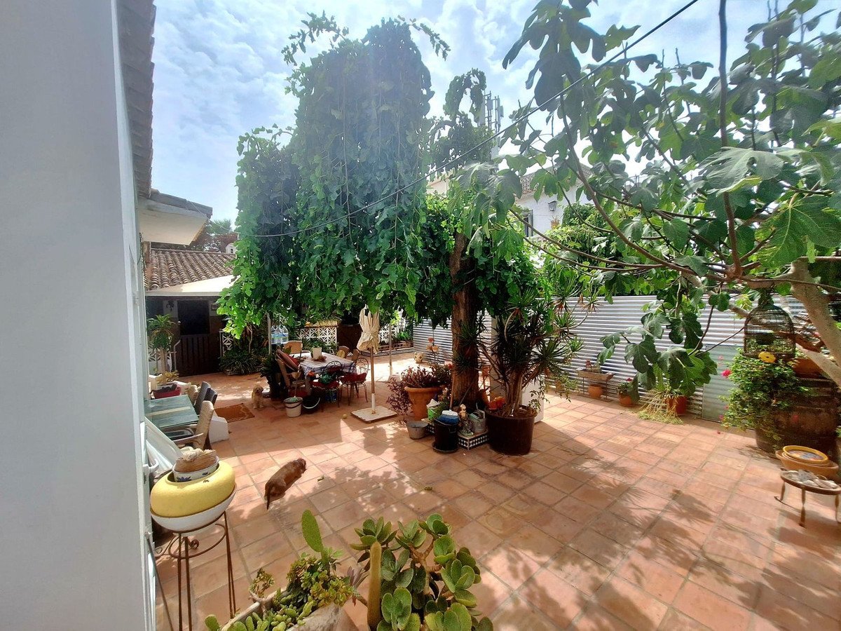 3 Bed Detached Villa in Costabella