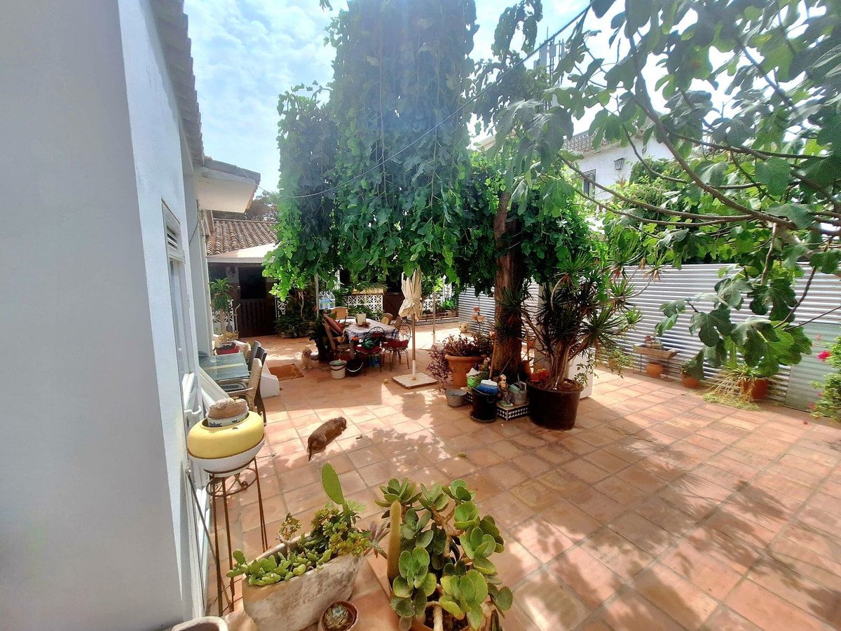 3 Bed Detached Villa in Costabella