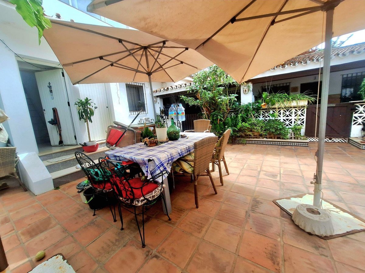 3 Bed Detached Villa in Costabella