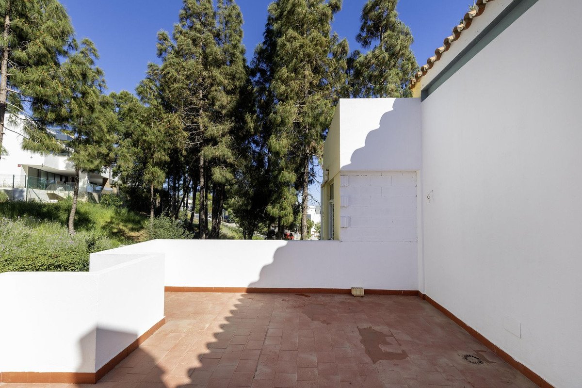 3 Bed Detached Villa in Marbella