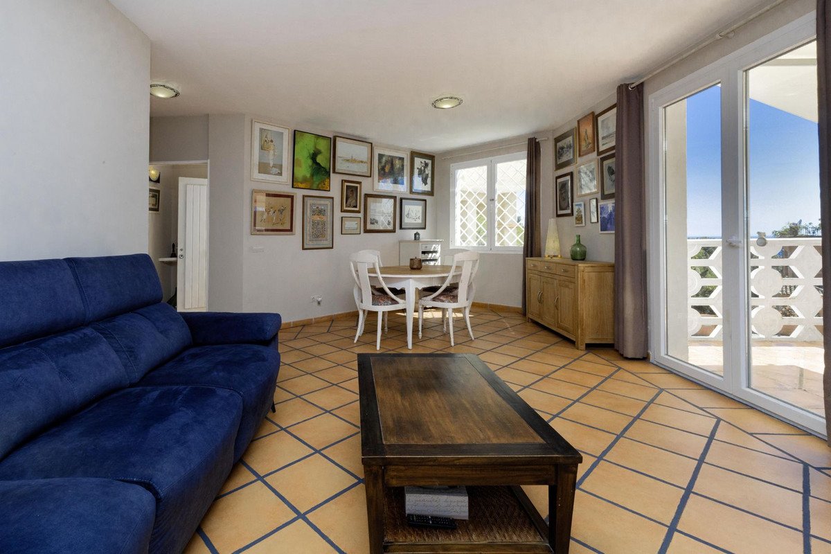 3 Bed Detached Villa in Marbella