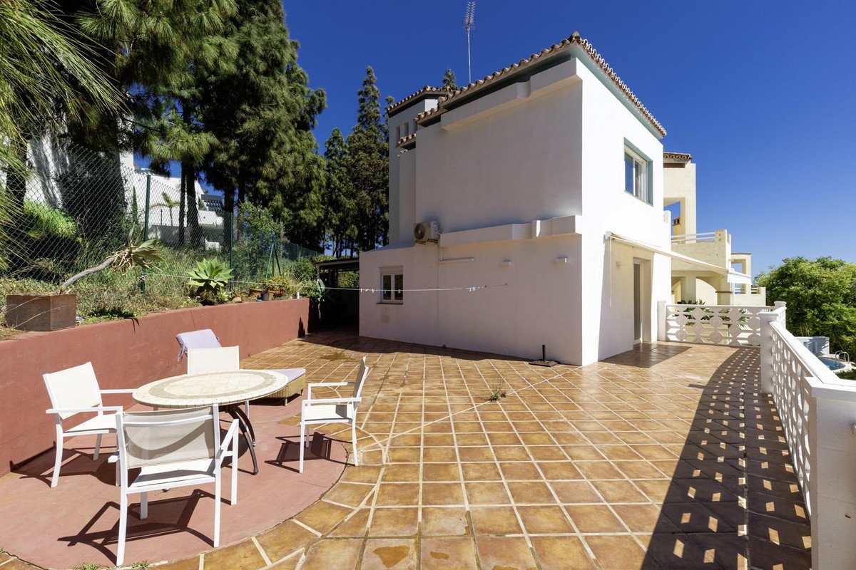 3 Bed Detached Villa in Marbella