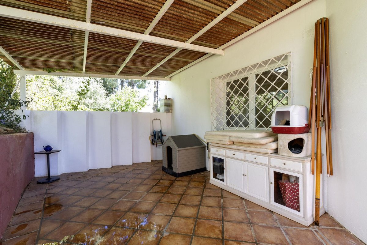 3 Bed Detached Villa in Marbella