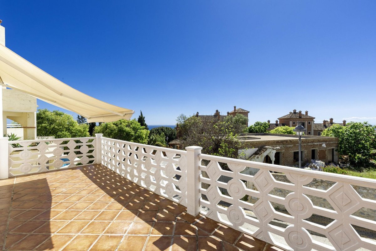 3 Bed Detached Villa in Marbella