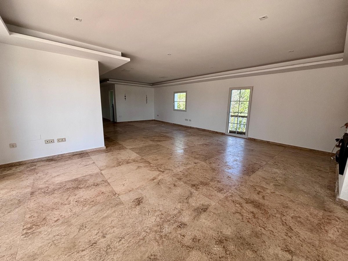5 Bed Detached Villa in La Cala